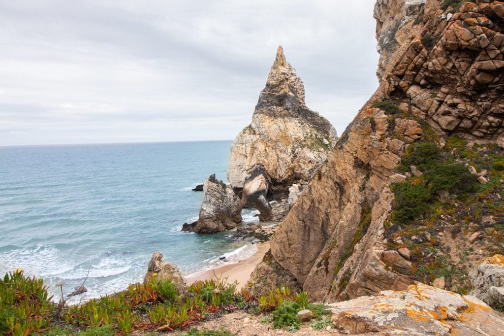 praia da ursa view from top