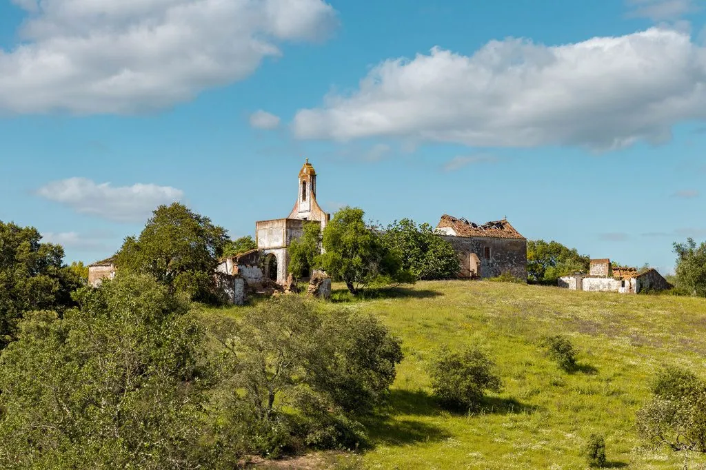 Safira, uma incrível aldeia abandonada no Alentejo 7 Safira, uma incrível aldeia abandonada no Alentejo 7