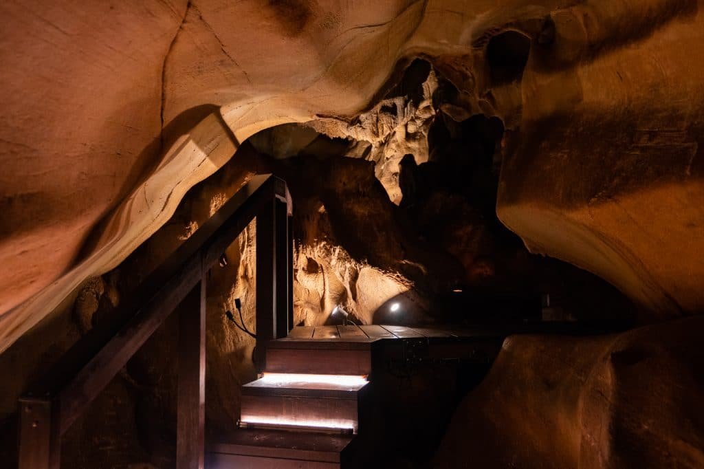 Visiting a Prehistoric rock-art site - Escoural cave, Portugal 9 gruta do escoural