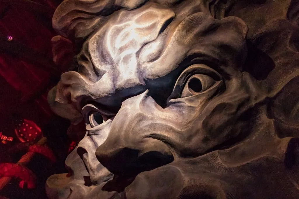 world of discoveries tunel