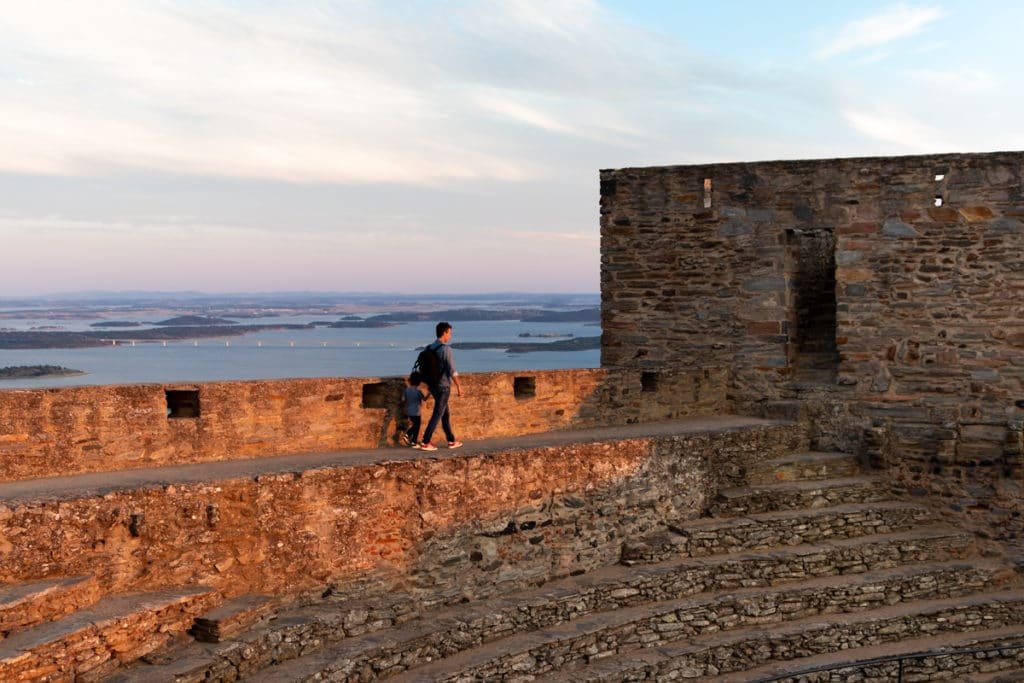 Monsaraz - The best place for a relaxed family holiday in Portugal 11