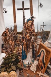 Visita à Colina das Cruzes na Lituânia (Kryžių kalnas) 37