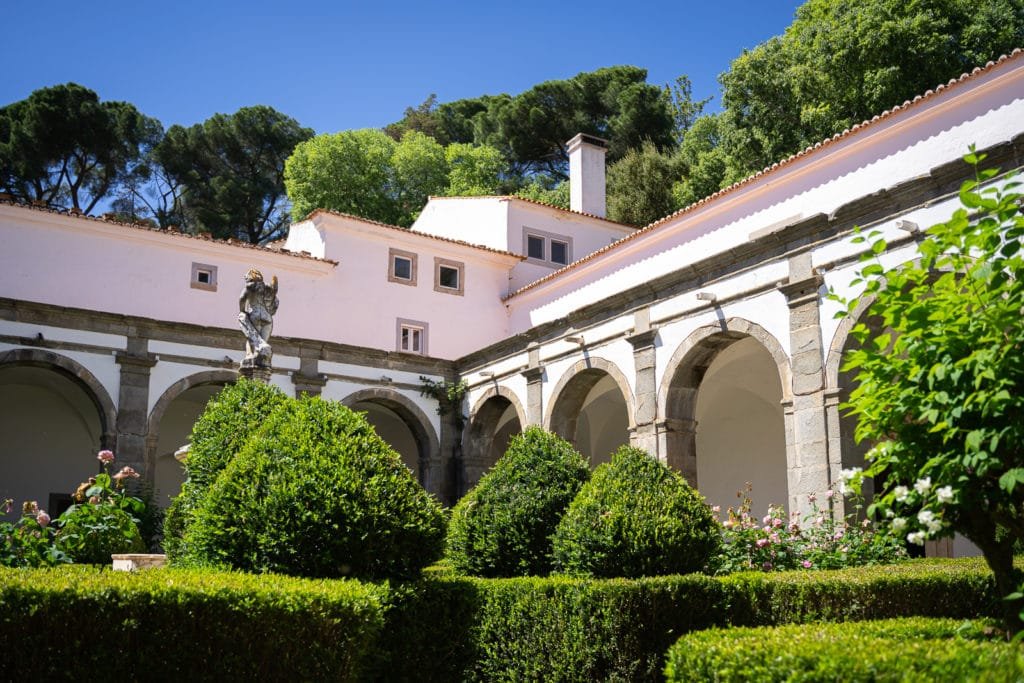convento de são paulo inside garden