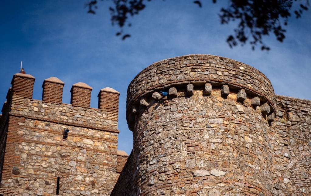 Kortegana, pasikraukite energijos ir mėgaukitės vaizdais šiame Ispanijos miestelyje 19 Castle of Cortegana detail