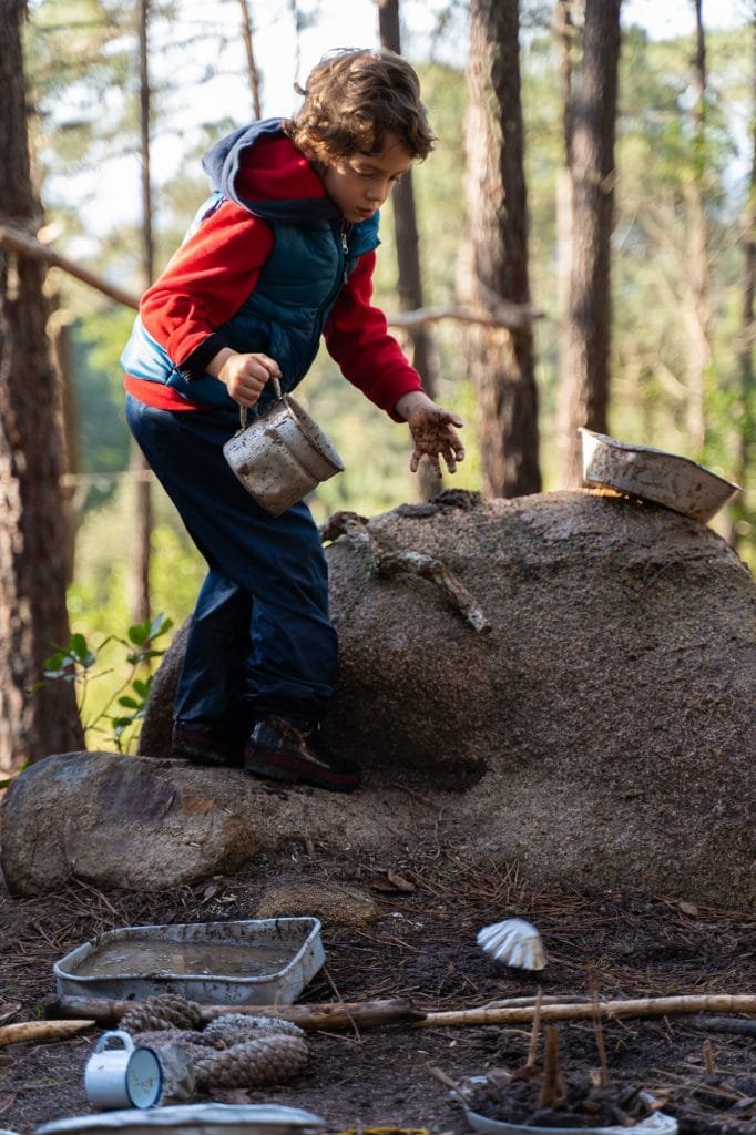 Experience the Magic of Learning at a Forest School - Less screen time, more green time. 13 Experience the Magic of Learning at a Forest School - Less screen time, more green time. 12