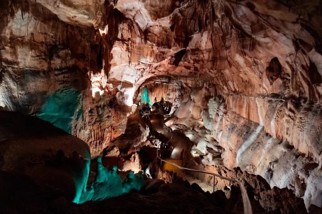 You won't believe what's hidden underground in Portugal. - Mira de Aire caves 1 grutas de mira de aire