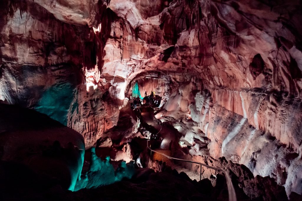 É incrível, vejam o que está escondido no subsolo de Portugal – Grutas de Mira de Aire 34 É incrível, vejam o que está escondido no subsolo de Portugal – Grutas de Mira de Aire 33