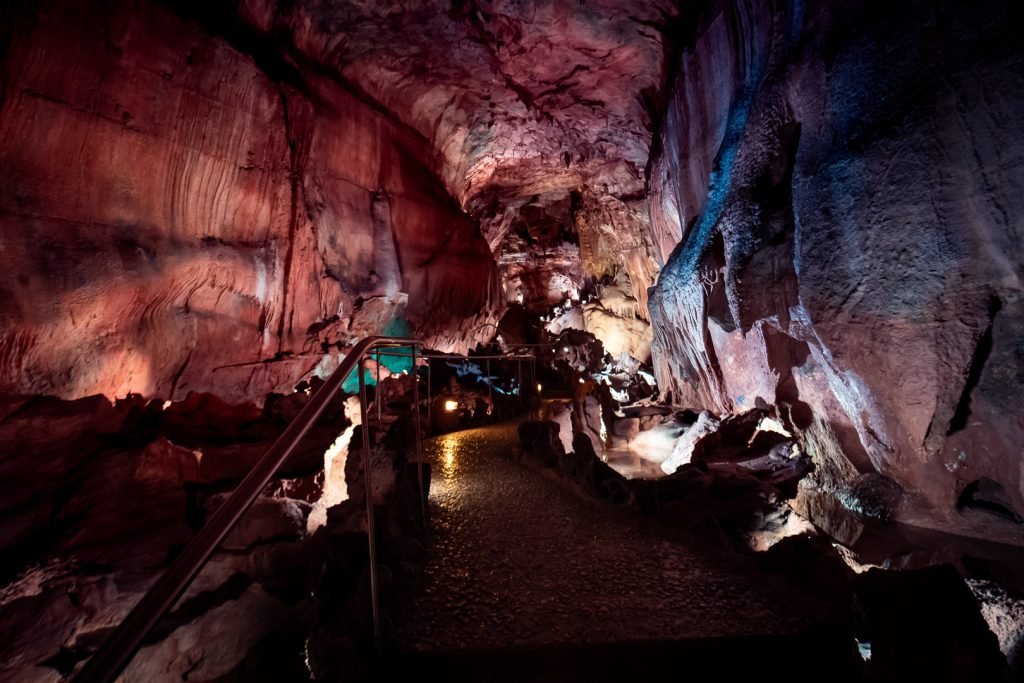 É incrível, vejam o que está escondido no subsolo de Portugal – Grutas de Mira de Aire 41 É incrível, vejam o que está escondido no subsolo de Portugal – Grutas de Mira de Aire 40