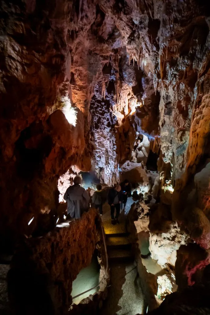 You won't believe what's hidden underground in Portugal. - Mira de Aire caves 3 You won't believe what's hidden underground in Portugal. - Mira de Aire caves 2