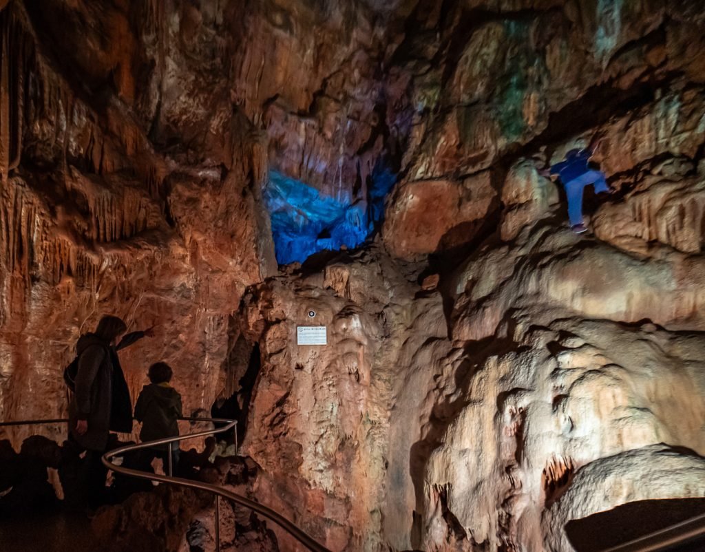 É incrível, vejam o que está escondido no subsolo de Portugal – Grutas de Mira de Aire 28 É incrível, vejam o que está escondido no subsolo de Portugal – Grutas de Mira de Aire 27